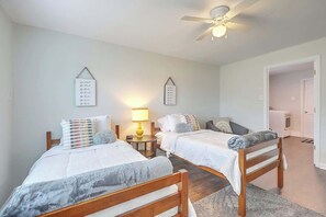 4 bedrooms, iron/ironing board, travel crib, free WiFi