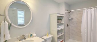 Quiet Comfort  Chas Attractions- Family Friendly