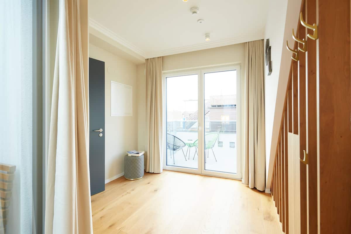 Superior Apartment | 1 bedroom, premium bedding, laptop workspace, blackout drapes