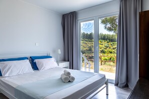 Comfort Bungalow | Free WiFi, bed sheets - Porto Koufo Resort (Sithonia)