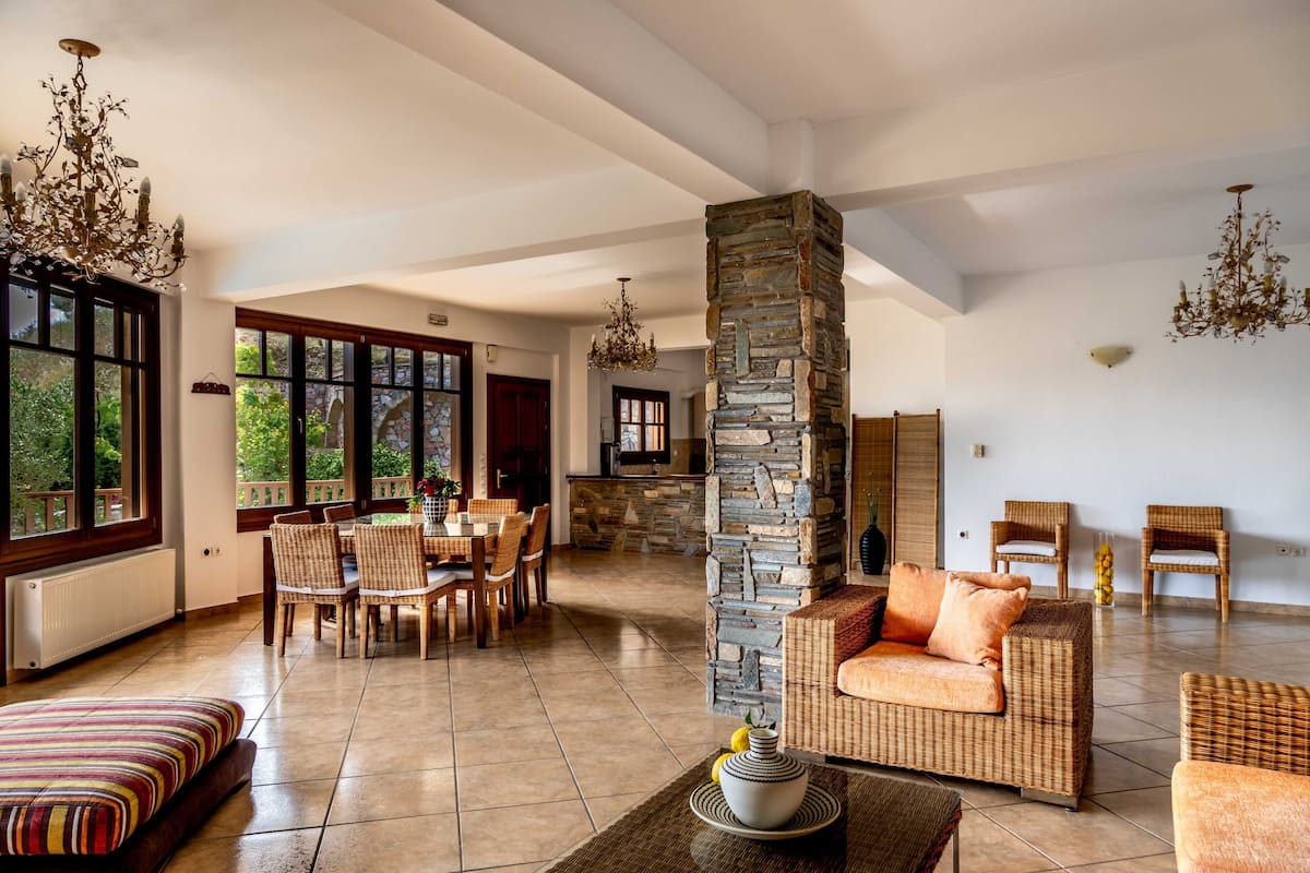 Deluxe Apartment | Living area