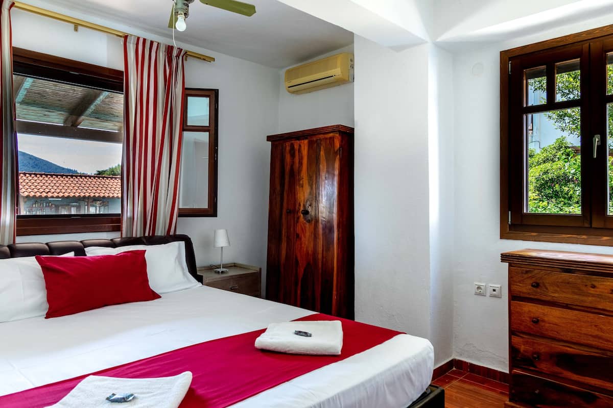 Family Apartment | WiFi (free), bed sheets