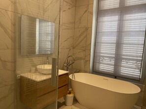 Hair dryer, towels - House with sea view next to the beach (Trouville-sur-Mer)