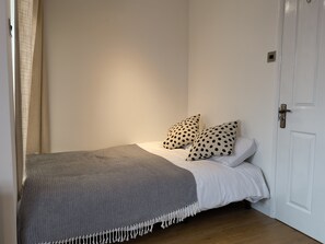 4 habitaciones, wifi y ropa de cama 