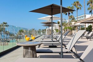 Outdoor dining - Best Triton Hotel (Benalmádena)