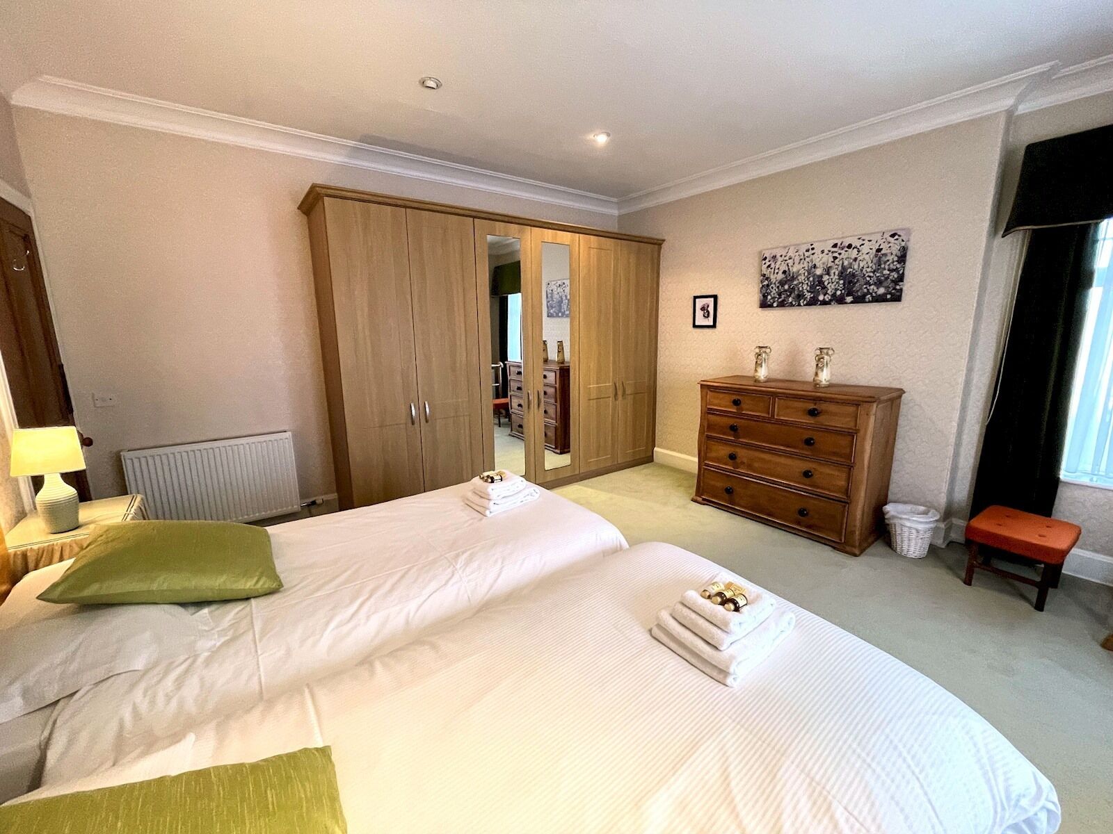 3 bedrooms, iron/ironing board, free WiFi, bed sheets