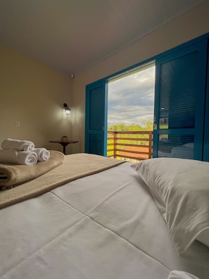 Hochwertige Bettwaren, Daunenbettdecken, Select-Comfort-Betten, Minibar
