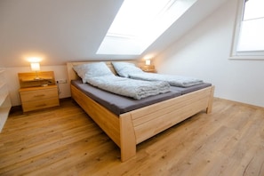2 slaapkamers, een kluis op de kamer, een strijkplank/strijkijzer