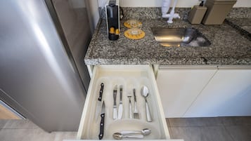 Basic Apartment | Interior