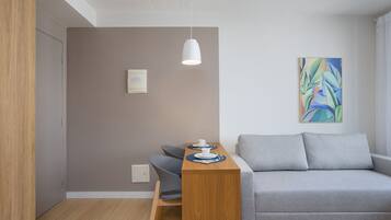Basic Apartment | Interior