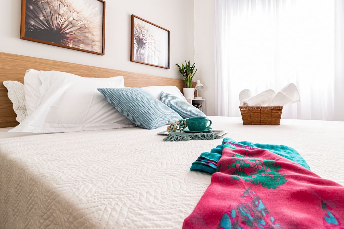 Apartamento básico | 2 quartos, Wi-Fi de cortesia