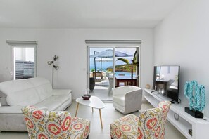 Een smart-tv en een printer