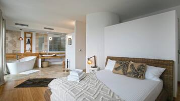 1 sovrum, värdeförvaringsskåp på rummet och strykjärn/strykbräda