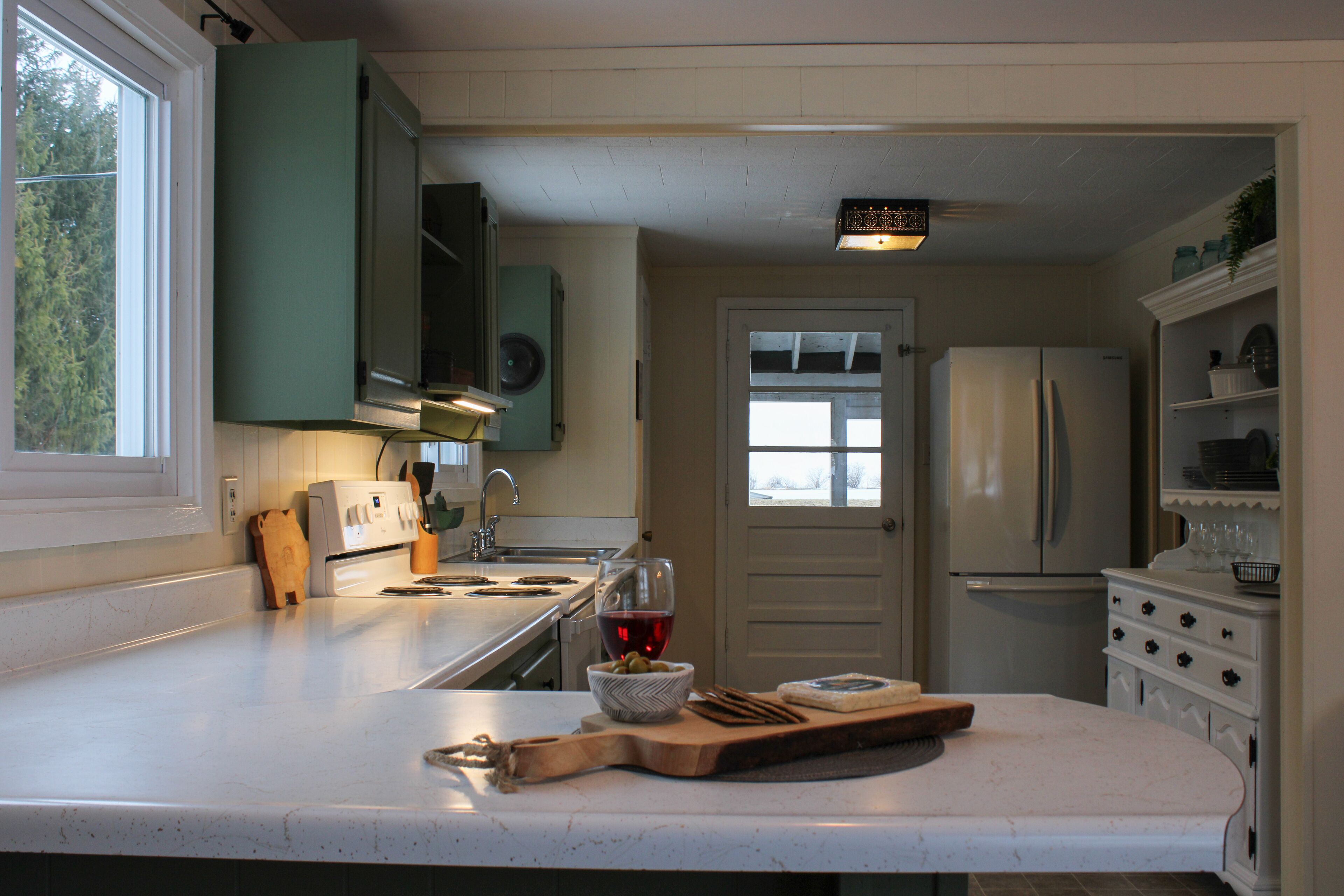 Refrigerador, microondas, horno, placa de cocina