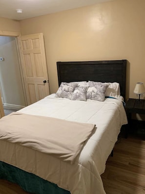 2 Schlafzimmer, Reisekinderbett, WLAN, Bettwäsche