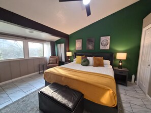 2 bedrooms, desk, iron/ironing board, travel cot