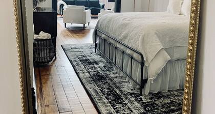 Always & Forever - A Lux Romantic Getaway Suite