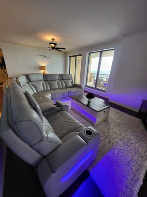 Smart TV, fireplace, DVD player