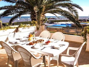 Outdoor dining - Laguna Beach Plus by Interhome (Dénia)