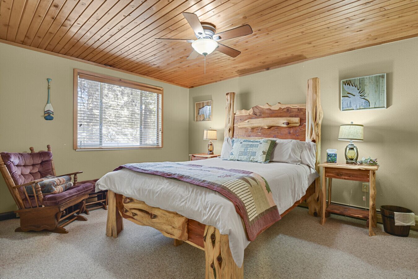 3 bedrooms, desk, iron/ironing board, travel crib