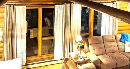Hot tub Cabin, GAME ROOM, Pikes Peak Views