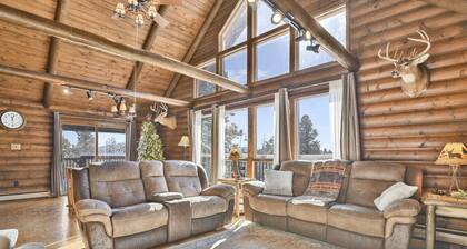 Hot tub Cabin, GAME ROOM, Pikes Peak Views