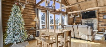 Family friendly, Hot tub, GAME ROOM, Pikes Peak Views