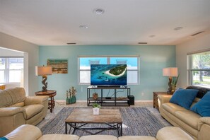Smart TV, stereo, computer monitors