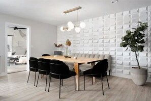 Dining - ModernOasis Scottsdale: Two En-Suites &Heated Pool (Scottsdale)