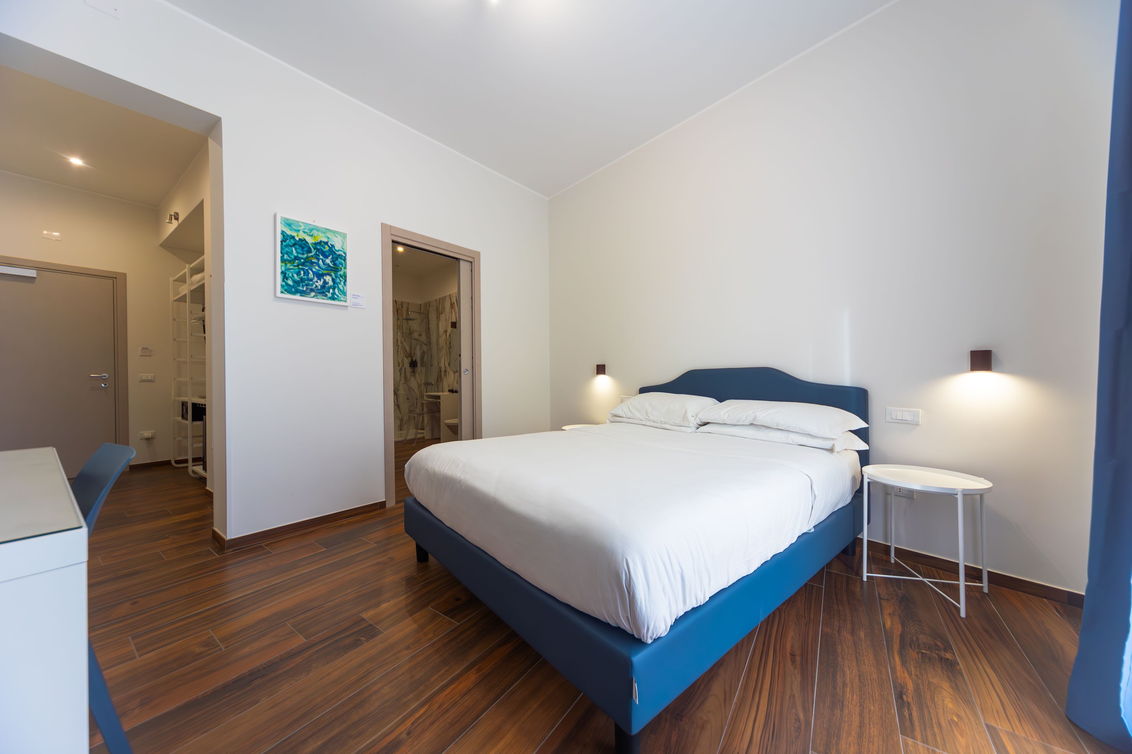 Suite | Minibaari, työpöytä, pimennysverhot, äänieristys