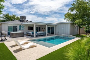 Ulkouima-allas, lämmitetty uima-allas