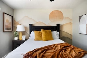4 habitaciones, tabla de planchar con plancha y cuna de viaje 