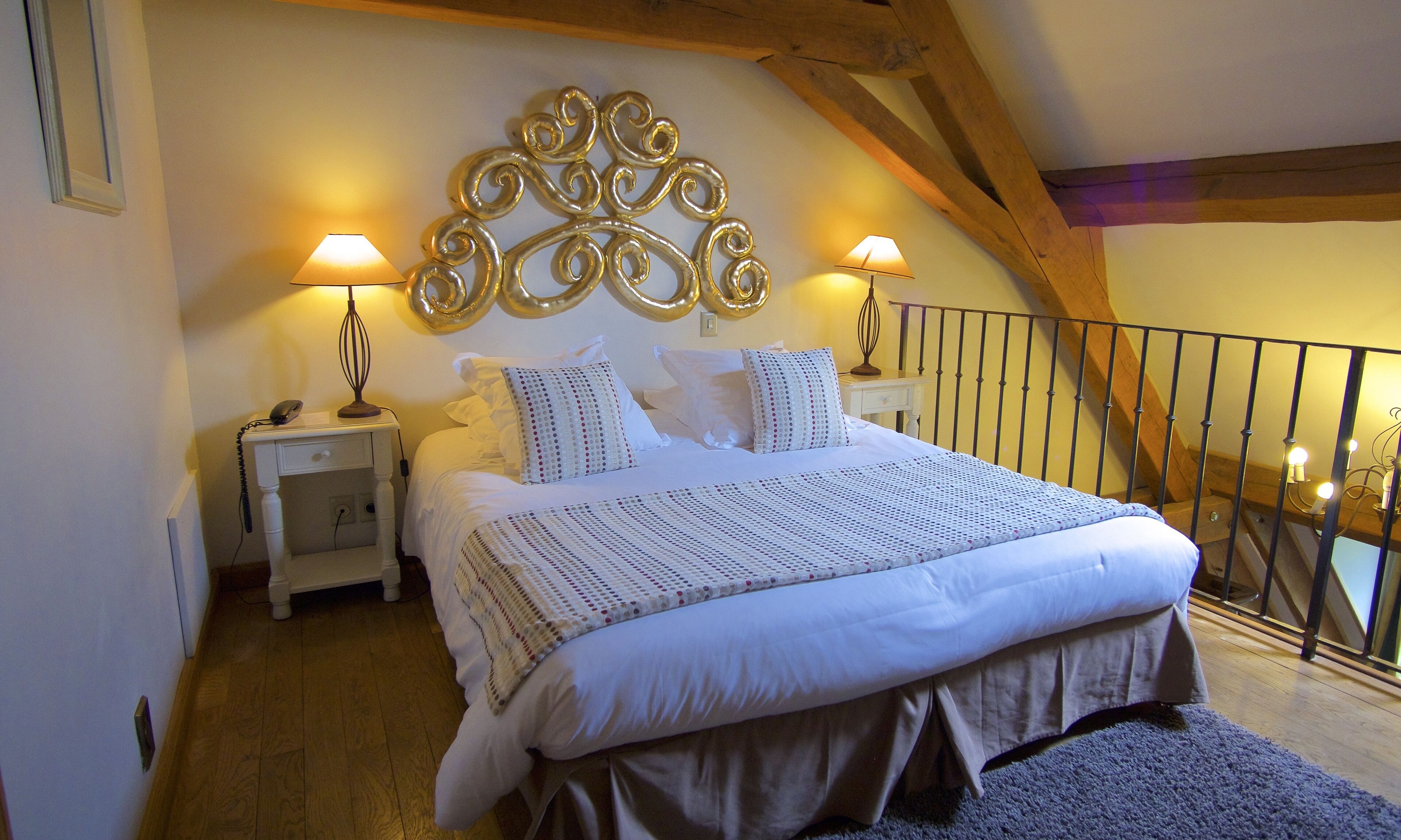 Familiekamer | Een bureau, geluiddichte muren, gratis wifi, beddengoed