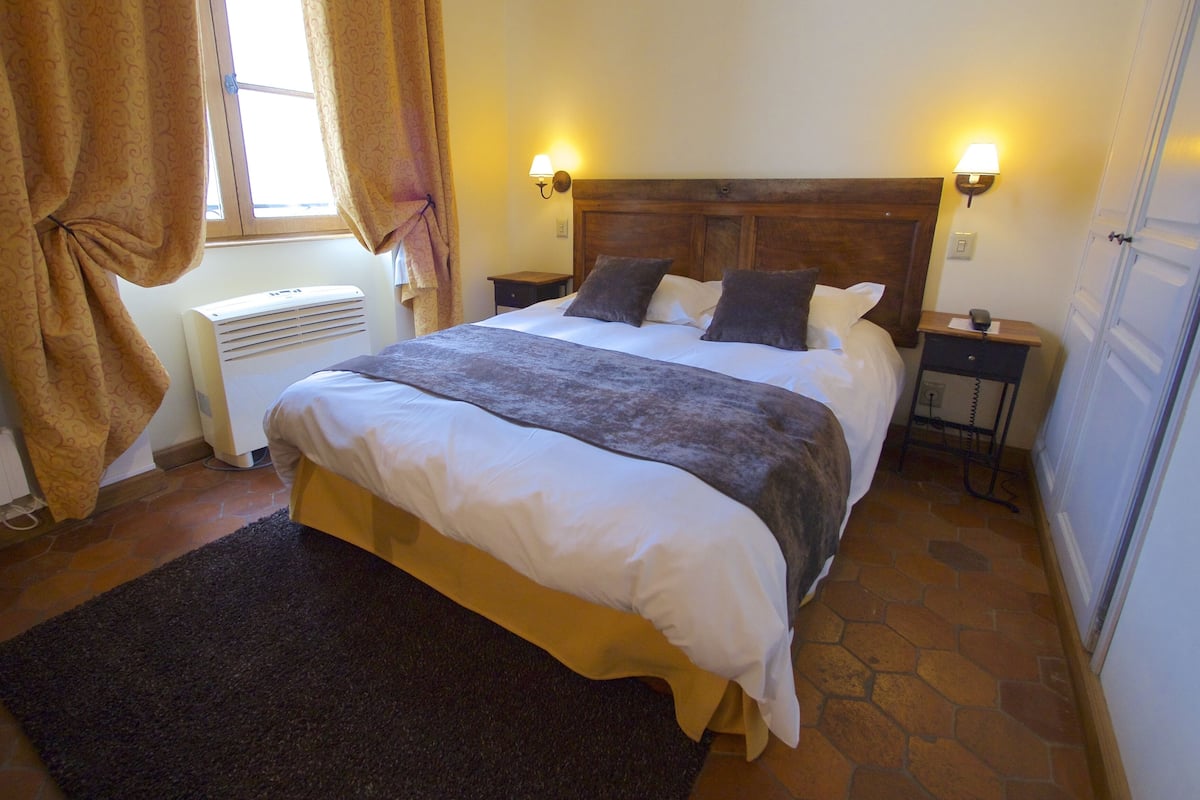 CHAMBRE CHARME | Bàn, phòng cách âm, truy cập Internet không dây miễn phí 
