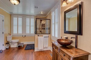 Shower, towels, soap, shampoo