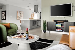 Smart TV, table football