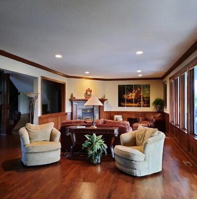 0ver 7,000 Sq ft of tranquil relaxation 