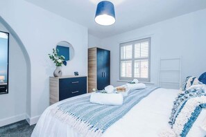 2 bedrooms, iron/ironing board, travel cot, WiFi