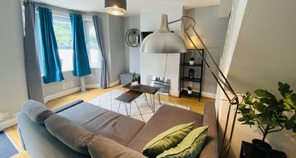 3 bed House with Luxury bathroom