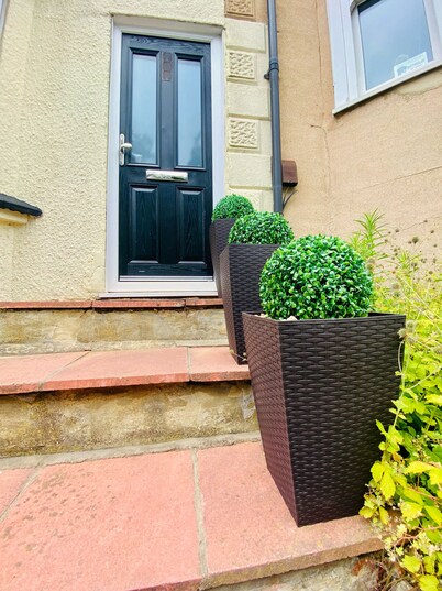 3 bed House with Luxury bathroom