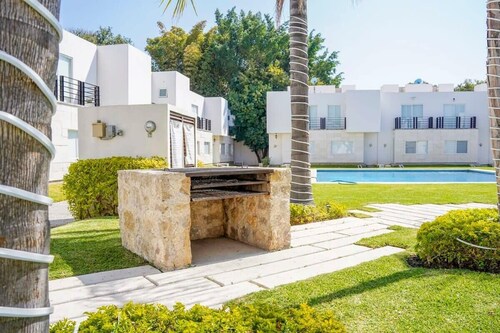 House in Safe Condo BBQ and Pools