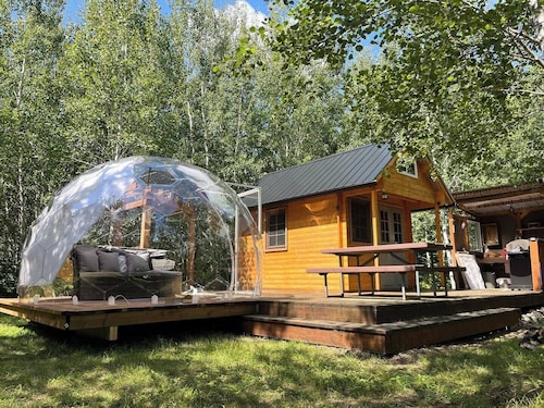 Pine Place with Dome, Solar off-grid, Sauna & Pool