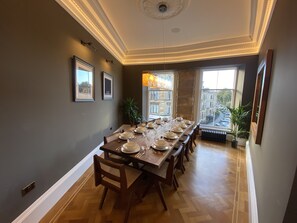 In-room dining - Ashton View (Glasgow)