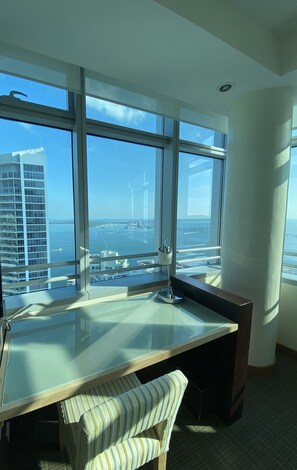 Interior - Amazing 2/2/1 Apartment at Brickell Avenue (Miami)