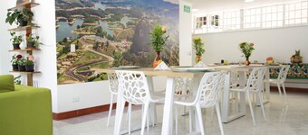 Poblado Park Guest House