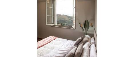 1 soverom, skrivebord, wi-fi og sengetøy