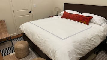 1 chambre, fer et planche Ă  repasser, Wi-Fi gratuit, draps fournis