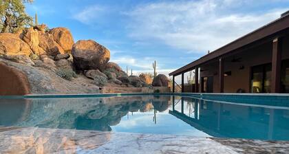 10 Minute Walk to Downtown Cave Creek Restaurants, Night Life and Shops