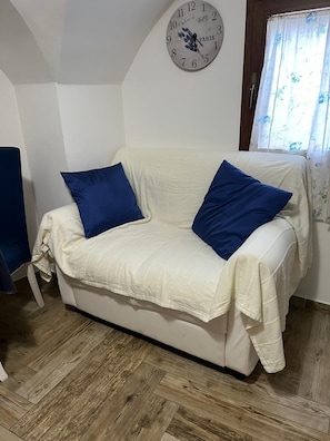 Junior Suite | Living room | Flat-screen TV - SUITE DI SAN FRANCESCO (Grottaglie)