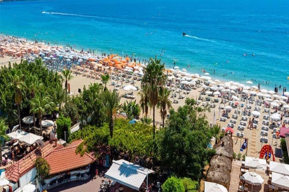 Azak Hotel